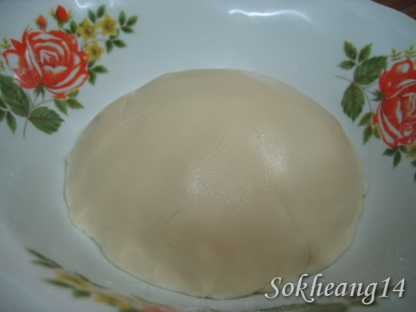 ขนมเปี๊ยะ ไส้ถั่วไข่เค็ม ขนมเปี๊ยะ ไส้ถั่วไข่เค็ม