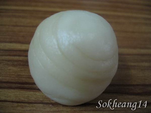 ขนมเปี๊ยะ ไส้ถั่วไข่เค็ม ขนมเปี๊ยะ ไส้ถั่วไข่เค็ม