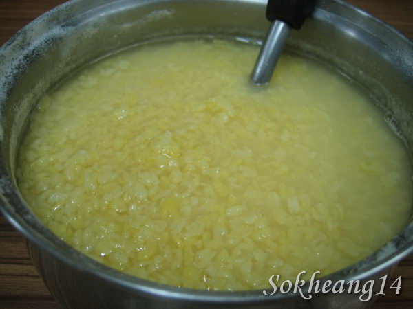 ขนมเปี๊ยะ ไส้ถั่วไข่เค็ม ขนมเปี๊ยะ ไส้ถั่วไข่เค็ม