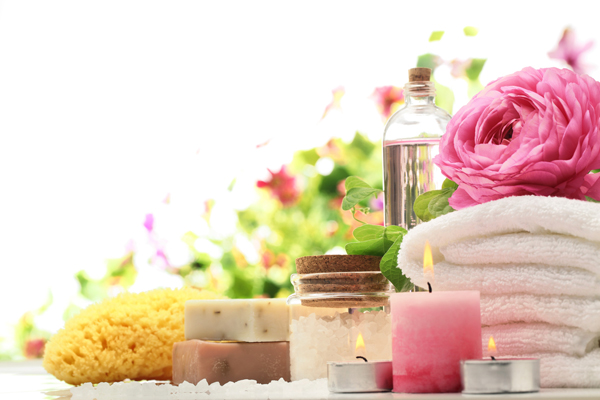 5 สูตรน้ำหอมปรับอากาศ DIY ให้บ้านหอมฟุ้ง 5 สูตรน้ำหอมปรับอากาศ DIY ให้บ้านหอมฟุ้ง
