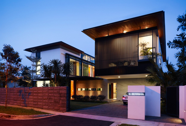 บ้านโมเดิร์น 2 ชั้น เปิดโล่งรับลม พร้อมสวนสวยรอบบ้าน บ้านโมเดิร์น 2 ชั้น เปิดโล่งรับลม พร้อมสวนสวยรอบบ้าน