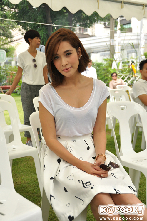 GTH บวงสรวงภาพยนตร์ Teacher\'s Diary ดึง บี้ ประกบ พลอย GTH บวงสรวงภาพยนตร์ Teacher\'s Diary ดึง บี้ ประกบ พลอย
