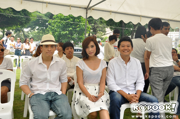 GTH บวงสรวงภาพยนตร์ Teacher\'s Diary ดึง บี้ ประกบ พลอย GTH บวงสรวงภาพยนตร์ Teacher\'s Diary ดึง บี้ ประกบ พลอย