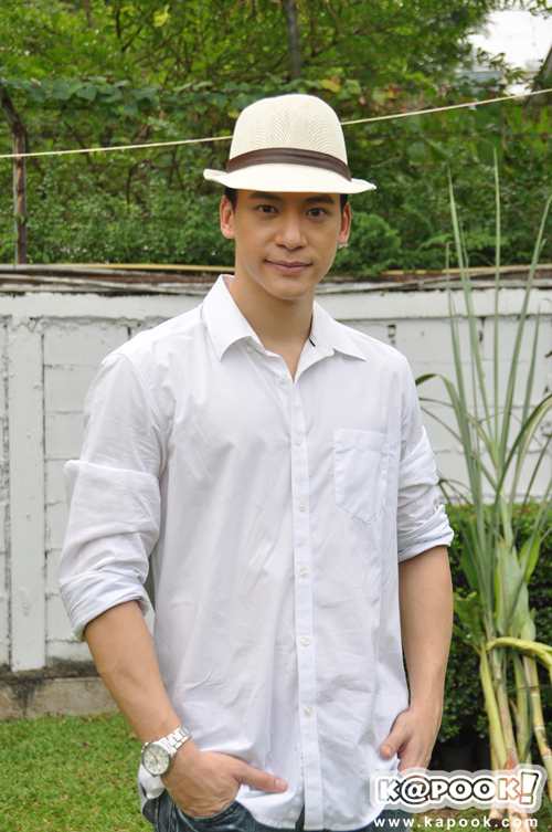 GTH บวงสรวงภาพยนตร์ Teacher\'s Diary ดึง บี้ ประกบ พลอย GTH บวงสรวงภาพยนตร์ Teacher\'s Diary ดึง บี้ ประกบ พลอย