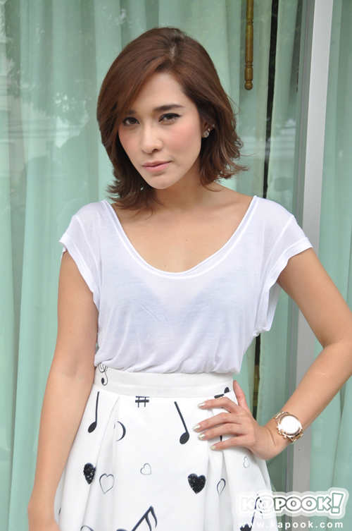 GTH บวงสรวงภาพยนตร์ Teacher\'s Diary ดึง บี้ ประกบ พลอย GTH บวงสรวงภาพยนตร์ Teacher\'s Diary ดึง บี้ ประกบ พลอย