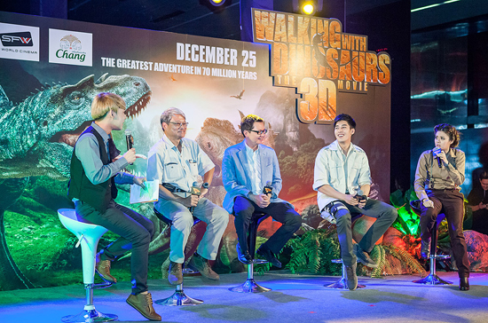เคน - ภูภูมิ พาทะลุมิติสู่การผจญภัยในโลกล้านปีในงานเปิดตัวหนัง Walking with Dinosaurs (3D) เคน - ภูภูมิ พาทะลุมิติสู่การผจญภัยในโลกล้านปีในงานเปิดตัวหนัง Walking with Dinosaurs (3D)
