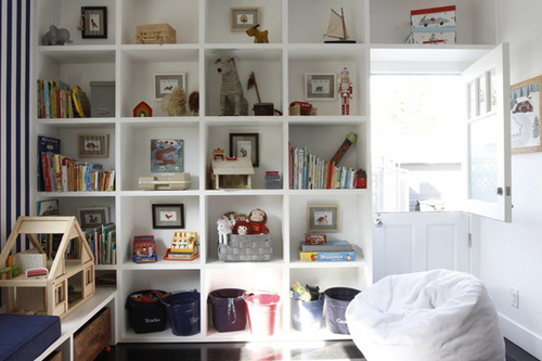9 เทคนิคแปลงโฉมชั้นวางหนังสือให้สวยเริ่ด 9 เทคนิคแปลงโฉมชั้นวางหนังสือให้สวยเริ่ด