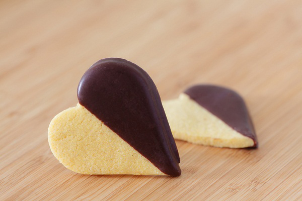 คุกกี้ ขนมอบชิ้นจิ๋วแสนอร่อยที่เกิดจากความบังเอิญ คุกกี้ ขนมอบชิ้นจิ๋วแสนอร่อยที่เกิดจากความบังเอิญ
