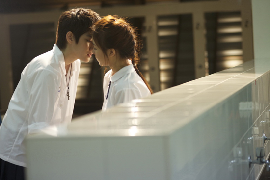 เลิฟซีนเด็ด ใน ตีสาม คืนสาม 3D หลอน เฮี้ยน ฮา ! เลิฟซีนเด็ด ใน ตีสาม คืนสาม 3D หลอน เฮี้ยน ฮา !