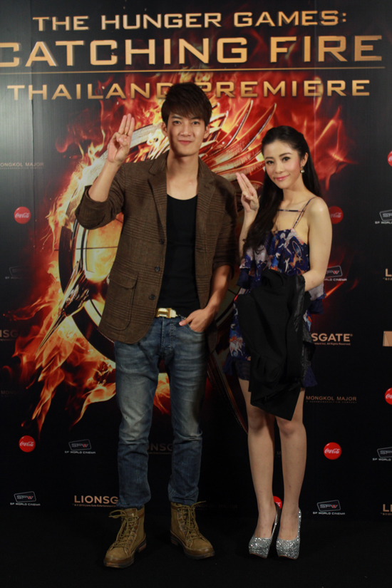 ใหม่ ดาวิกา สวมบท สาวน้อยผู้มากับไฟ เปิดตัว Catching Fire สุดยิ่งใหญ่ ใหม่ ดาวิกา สวมบท สาวน้อยผู้มากับไฟ เปิดตัว Catching Fire สุดยิ่งใหญ่