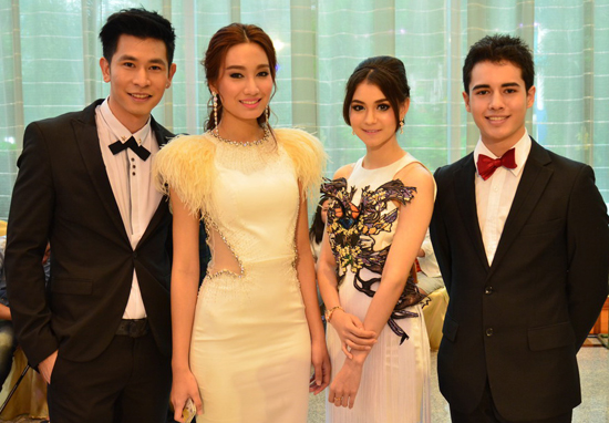 สหมงคลฟิล์ม นำทีมนักแสดงและคนเบื้องหลัง คว้ารางวัล สุพรรณหงส์ 2556 สหมงคลฟิล์ม นำทีมนักแสดงและคนเบื้องหลัง คว้ารางวัล สุพรรณหงส์ 2556