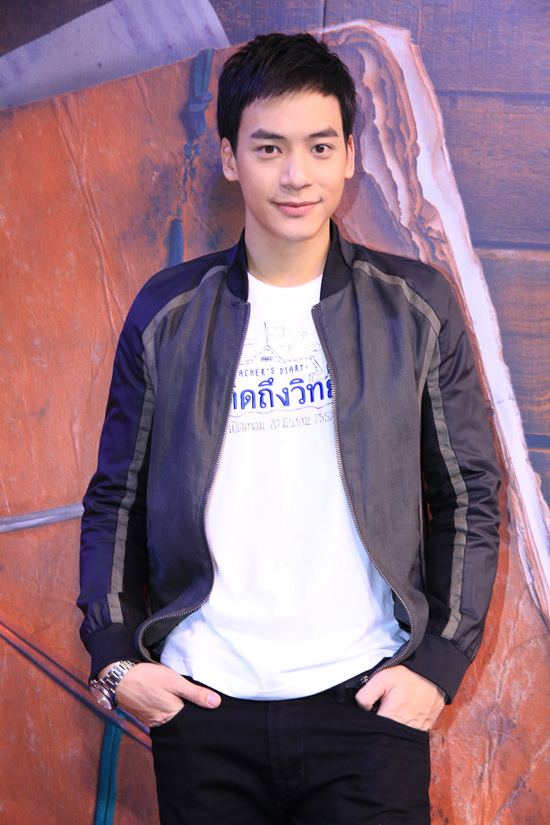 บี้ ควง พลอย เฌอมาลย์ เปิดตัวหนังรัก โรแมนติก คิดถึงวิทยา บี้ ควง พลอย เฌอมาลย์ เปิดตัวหนังรัก โรแมนติก คิดถึงวิทยา