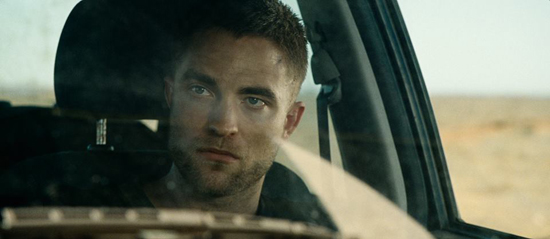 ชมตัวอย่างใหม่ของ The Rover ผลงานล่าสุดของ โรเบิร์ต แพททินสัน ชมตัวอย่างใหม่ของ The Rover ผลงานล่าสุดของ โรเบิร์ต แพททินสัน