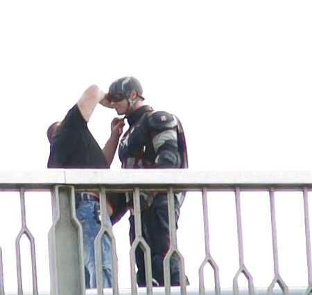 มาดูกัน ! กัปตันอเมริกาชุดใหม่ จากกองถ่าย Avengers 2 มาดูกัน ! กัปตันอเมริกาชุดใหม่ จากกองถ่าย Avengers 2
