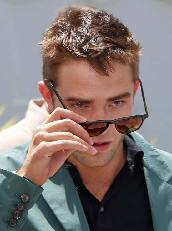 คานส์ยก The Rover หนังที่ดีที่สุดของ โรเบิร์ต แพททินสัน คานส์ยก The Rover หนังที่ดีที่สุดของ โรเบิร์ต แพททินสัน