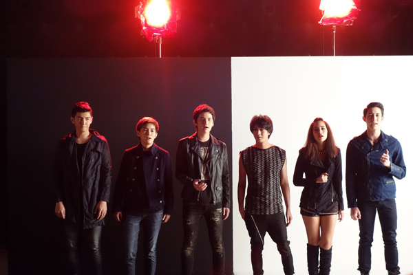 มาโกโตะ แท๊กทีม เต๋า-ติ๊นา แถลงข่าวถ่าย MV ฟินสุโค่ย มาโกโตะ แท๊กทีม เต๋า-ติ๊นา แถลงข่าวถ่าย MV ฟินสุโค่ย
