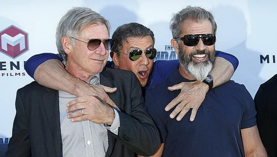 The Expendables 3 รวมดาวดังปรากฏตัวบนรถถัง ในเทศกาลหนังเมืองคานส์ 
