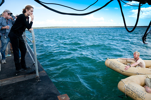 ตัวอย่างหนัง Unbroken คนแกร่งหัวใจไม่ยอมแพ้ 