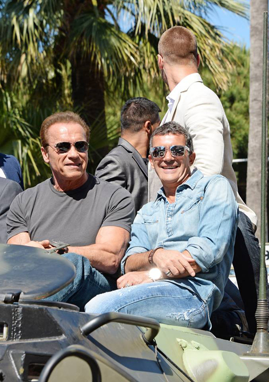 The Expendables 3 รวมดาวดังปรากฏตัวบนรถถัง ในเทศกาลหนังเมืองคานส์ 