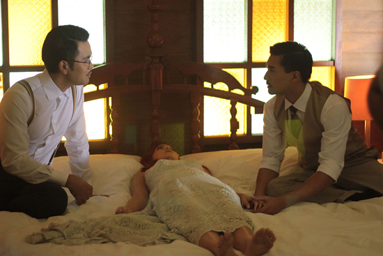 เป้-ทวีฤทธิ์ ยอมรับเลิฟซีนโอซา แวงยาก ใน ห้องหลอกหลอน เป้-ทวีฤทธิ์ ยอมรับเลิฟซีนโอซา แวงยาก ใน ห้องหลอกหลอน