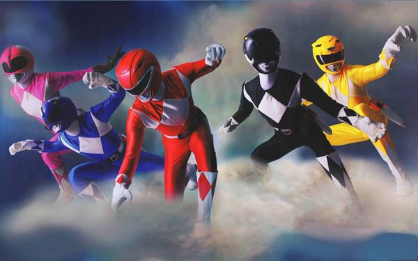 หนังขบวนการ 5 สี Power Rangers ได้ตัวผู้เขียนบทแล้ว หนังขบวนการ 5 สี Power Rangers ได้ตัวผู้เขียนบทแล้ว