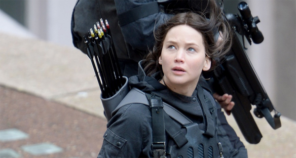 ฟรานซิส ลอว์เรนส์ เผย Mockingjay 1-2 ต่างจากหนังสือ ฟรานซิส ลอว์เรนส์ เผย Mockingjay 1-2 ต่างจากหนังสือ