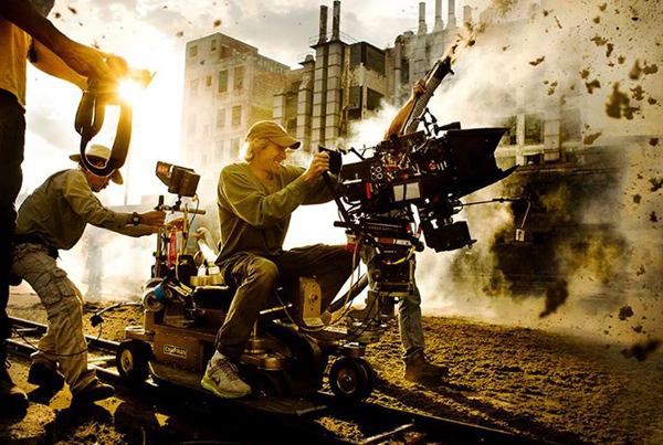 ไมเคิล เบย์ ปฏิเสธกำกับ Transformers 5 ไมเคิล เบย์ ปฏิเสธกำกับ Transformers 5