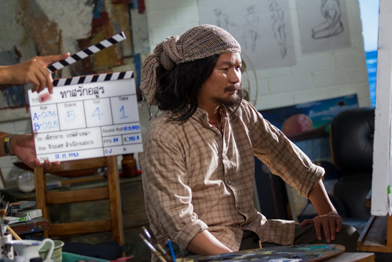 ทาสรักอสูร หนังรักหฤโหด โคตรมหาฮา หม่ำ ประกบสามสาว พิ้งกี้-อุ้ม-อ๋อม ทาสรักอสูร หนังรักหฤโหด โคตรมหาฮา หม่ำ ประกบสามสาว พิ้งกี้-อุ้ม-อ๋อม