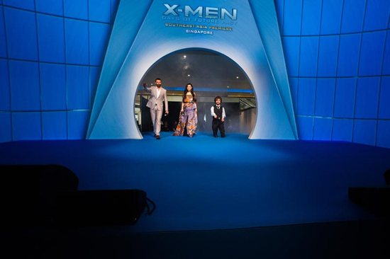 พรีเมียร์ X-Men : Days of Future Past ที่สิงคโปร์ แฟนคลับยังคงตามให้กำลังใจอย่างล้นหลาม พรีเมียร์ X-Men : Days of Future Past ที่สิงคโปร์ แฟนคลับยังคงตามให้กำลังใจอย่างล้นหลาม