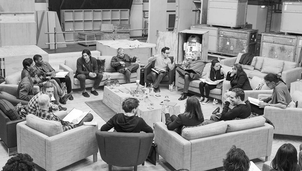 เคาะแล้ว Star Wars 7 ใช้ชื่อทางการว่า The Force Awakens เคาะแล้ว Star Wars 7 ใช้ชื่อทางการว่า The Force Awakens