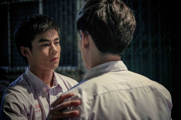 โต้ง-โอ๊ต ชวนจิ้น ฟินกระจาย จูบจริงแบบไม่มีตัวช่วย โต้ง-โอ๊ต ชวนจิ้น ฟินกระจาย จูบจริงแบบไม่มีตัวช่วย