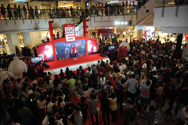 Big Hero 6 เปิดตัวบิ๊กสมชื่อ !! Big Hero 6 เปิดตัวบิ๊กสมชื่อ !!