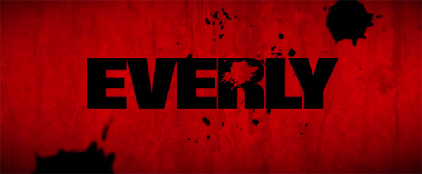 ซัลมา ฮาเยก บู๊ระห่ำแหลก ! ในตัวอย่าง Everly ดีออก สาวปืนโหด ซัลมา ฮาเยก บู๊ระห่ำแหลก ! ในตัวอย่าง Everly ดีออก สาวปืนโหด