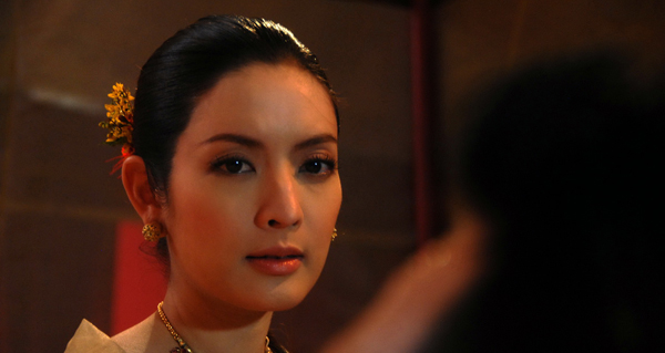 แอฟ อุ้มท้อง 8 เดือน ร่วมปิดตำนาน อวสานหงสา แอฟ อุ้มท้อง 8 เดือน ร่วมปิดตำนาน อวสานหงสา