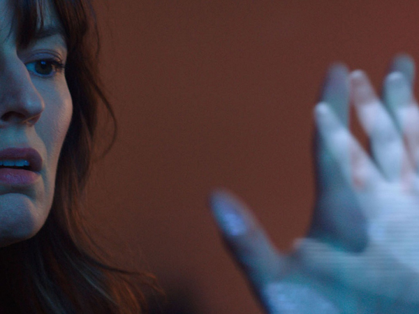 ตัวอย่างแรก Poltergeist ตัวอย่างแรก Poltergeist