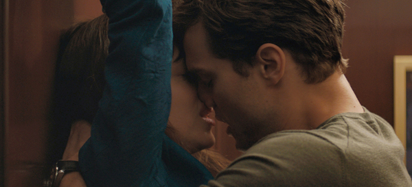 ซี๊ด ! Fifty Shades of Grey โชว์ฉากสยิวยิงยาว 20 นาที ซี๊ด ! Fifty Shades of Grey โชว์ฉากสยิวยิงยาว 20 นาที