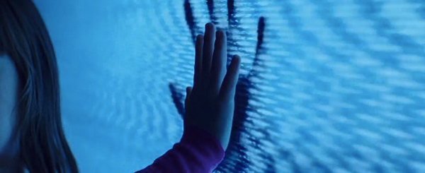 ตัวอย่างแรก Poltergeist ตัวอย่างแรก Poltergeist