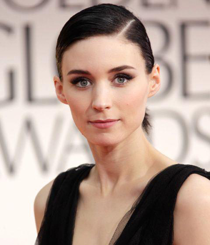 https://www.facebook.com/pages/Rooney-Mara/208078875893844 https://www.facebook.com/pages/Rooney-Mara/208078875893844