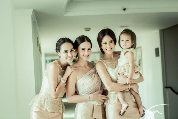 งานแต่งแอน ภูริ งานแต่งแอน ภูริ