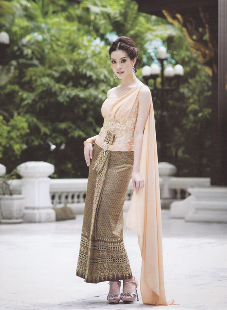 ชุดแต่งงานไทย ชุดแต่งงานไทย
