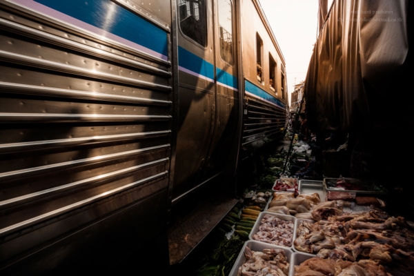 ตลาดร่มหุบ ตลาดร่มหุบ