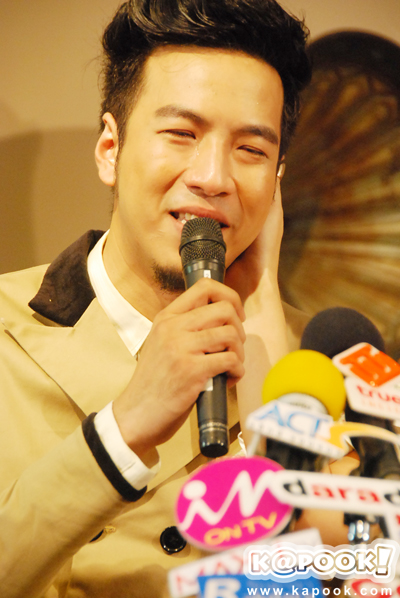 งานแต่งก้อยโย่ง งานแต่งก้อยโย่ง