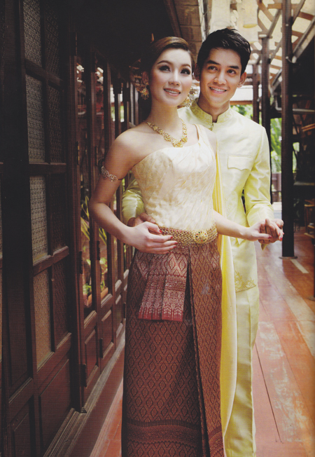 ชุดไทยแต่งงาน ชุดไทยแต่งงาน