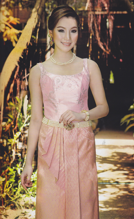 ชุดไทยแต่งงาน ชุดไทยแต่งงาน