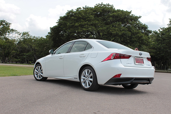 Lexus IS 300 h Lexus IS 300 h