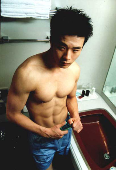 10 หนุ่มหล่อล่ำจากเกาหลีที่มาพร้อมซิกแพคขยี้ใจสาว ๆ 10 หนุ่มหล่อล่ำจากเกาหลีที่มาพร้อมซิกแพคขยี้ใจสาว ๆ