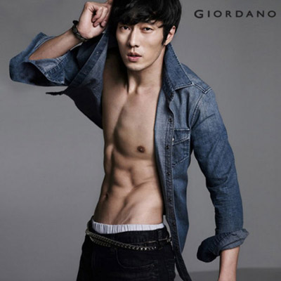 10 หนุ่มหล่อล่ำจากเกาหลีที่มาพร้อมซิกแพคขยี้ใจสาว ๆ 10 หนุ่มหล่อล่ำจากเกาหลีที่มาพร้อมซิกแพคขยี้ใจสาว ๆ
