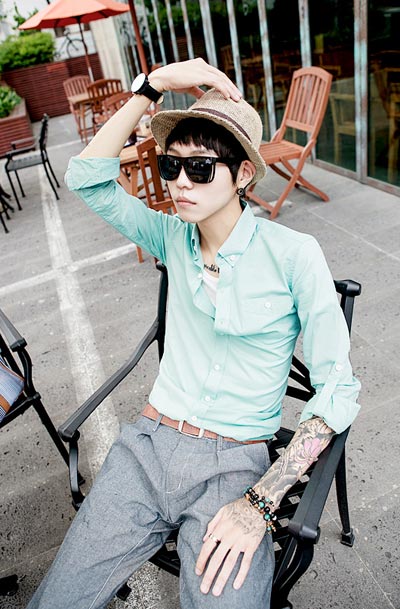 แฟชั่น หมวกปีกแคบ แฟชั่น หมวกปีกแคบ