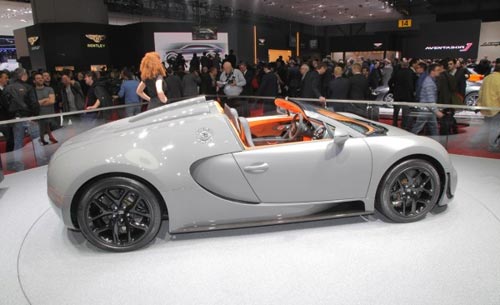 2013 Bugatti Veyron 16.4 Grand Sport Vitesse 2013 Bugatti Veyron 16.4 Grand Sport Vitesse