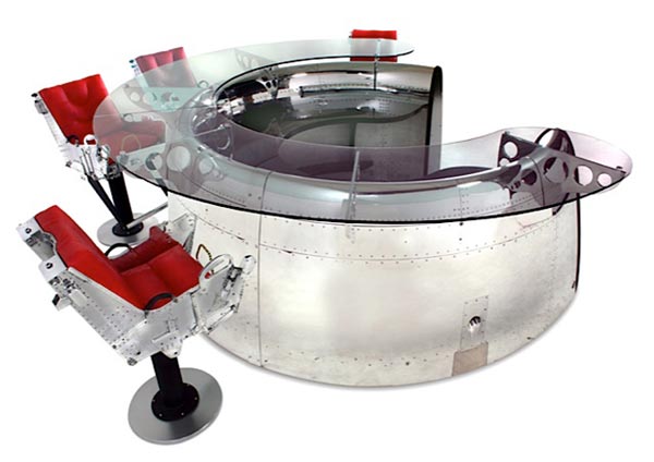 เปลี่ยนชิ้นส่วนเครื่องบินเหินฟ้า ให้เป็นเฟอร์นิเจอร์ล้ำสมัย เปลี่ยนชิ้นส่วนเครื่องบินเหินฟ้า ให้เป็นเฟอร์นิเจอร์ล้ำสมัย